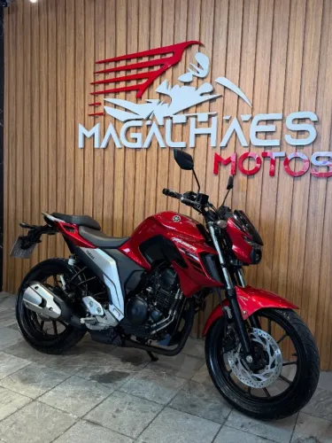 FZ25 ABS 2023 - Financiamento bancário e cartão