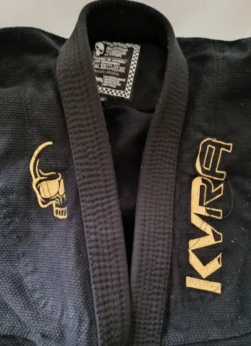Kimono kvra