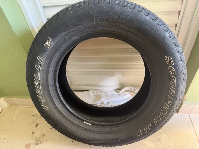 Par de pneus Pirelli Scorpion HT 235/65/R17