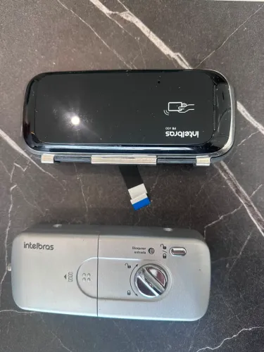 Fechadura eletrônica Intelbras Usada
