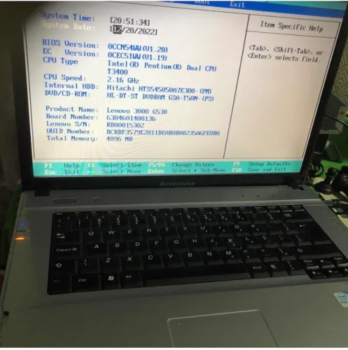 Notebook Lenovo com 4 gigas e ssd 