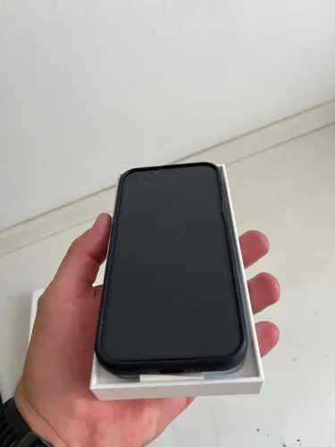 iPhone 16e NOVO
