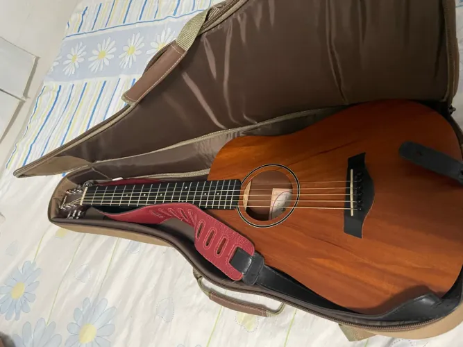 Baby Taylor BT2e Novíssimo! IMPECÁVEL!