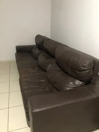 Sofá couro legítimo 1.1000,00