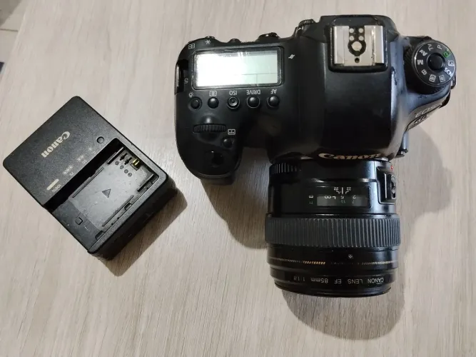 Camera 6Dmark ll / 85 mm 1.8 linha dourada