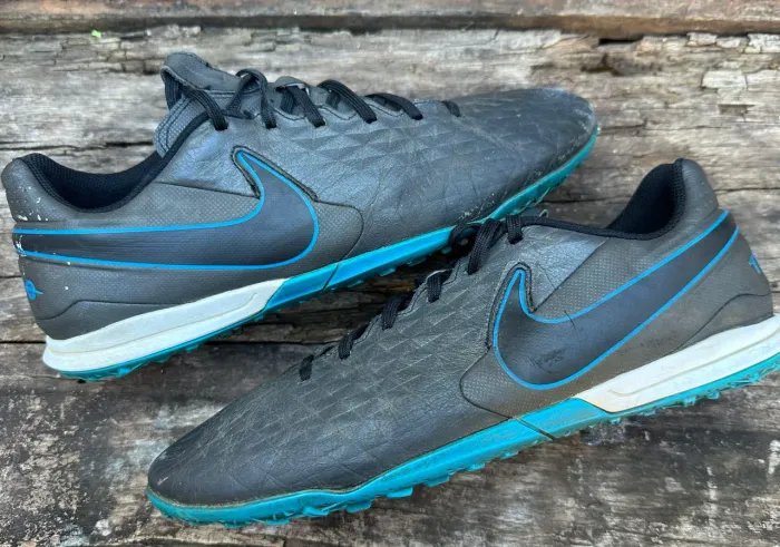 Chuteira Nike Tiempo Legend Society