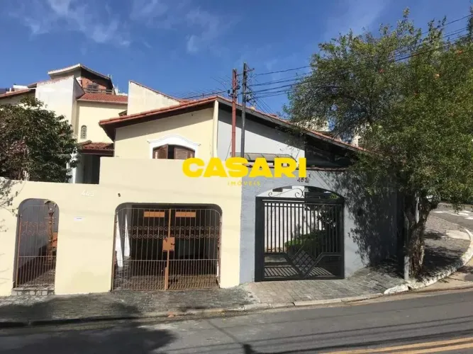 Casa à Venda no Jardim do Mar com 2 Dormitórios, Varanda e Edícula São Bernardo do Campo