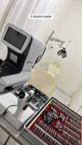 Bacharel em Optometria