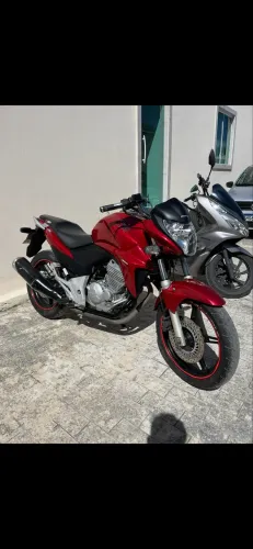 Vendo cb 300 segundo dono