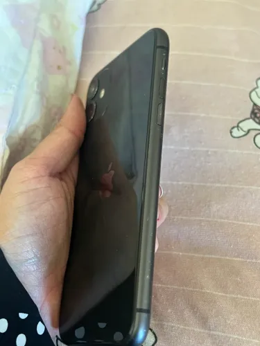 Celular iPhone 11