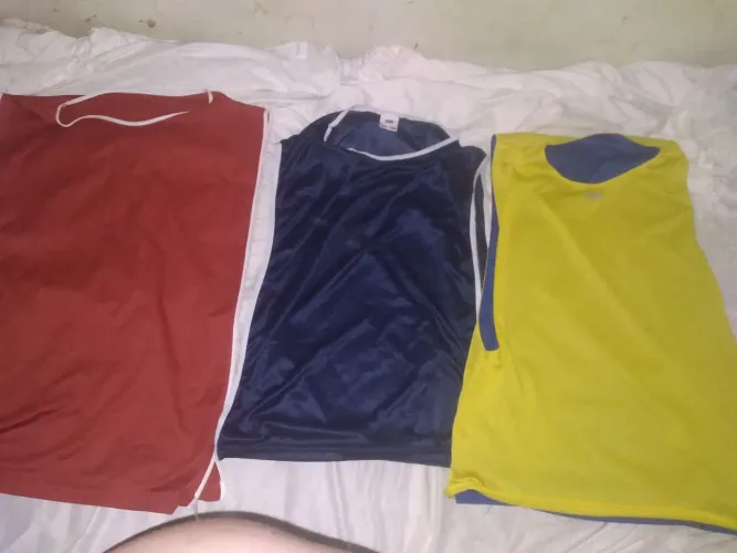 03 coletes tamanho g (20 reais)