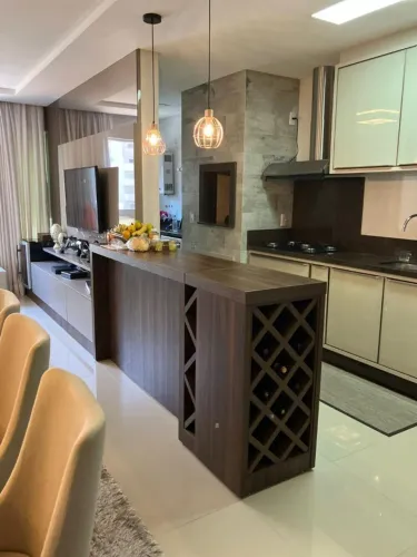 Locação Anual - Apartamento mobiliado com 3 dormitórios e 2 vagas - Balneário Camboriú
