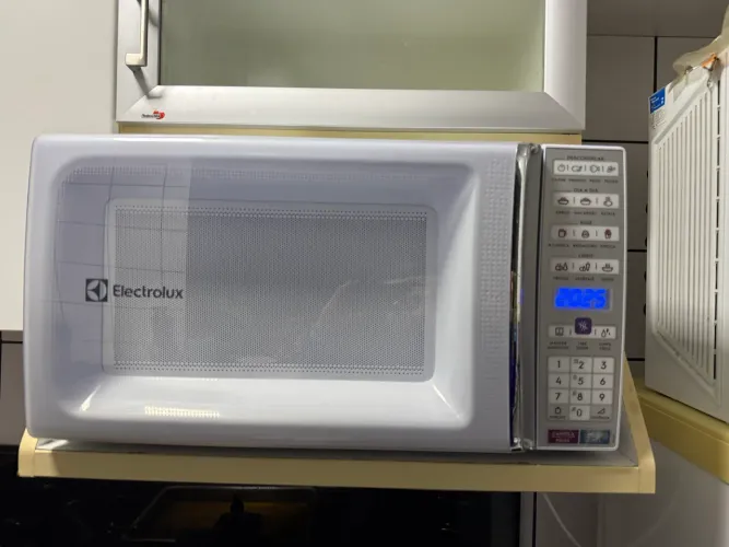 Microondas eletrolux 34L