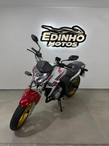 HONDA CB 300R 2015