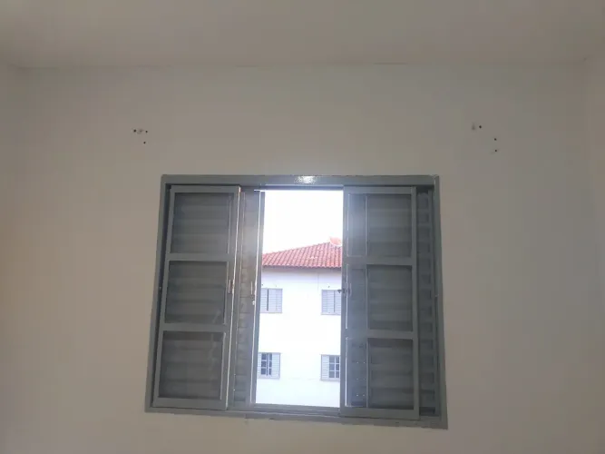 Alugo apartamento 