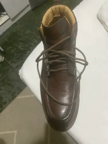 Bota de couro
