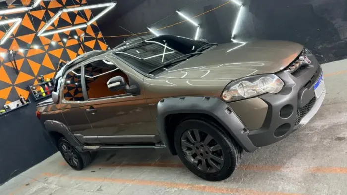 Fiat Strada Adv.1.8 16V Locker Dualo. Flex CD 2014