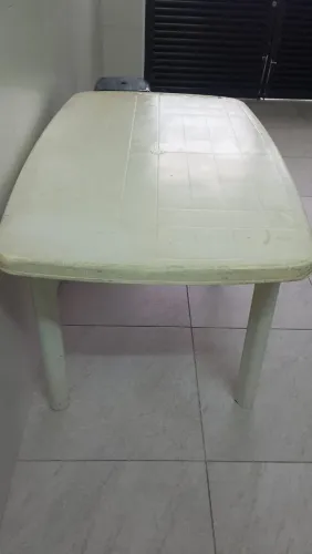 Mesa desmontável, pés removíveis