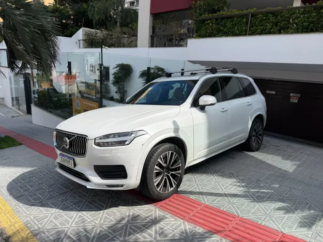 Volvo XC 90 T-6 Momentum 2.0 320cv 5P 2020