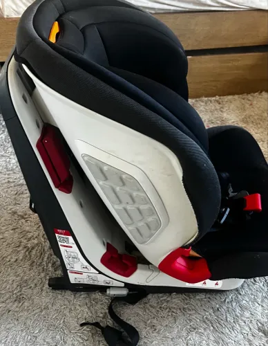 Cadeira carro infantil Chico c isofix 9 a 36kg