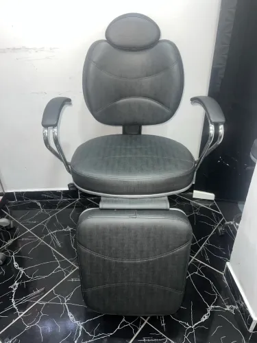 Cadeira reclinável + Mocho Estética