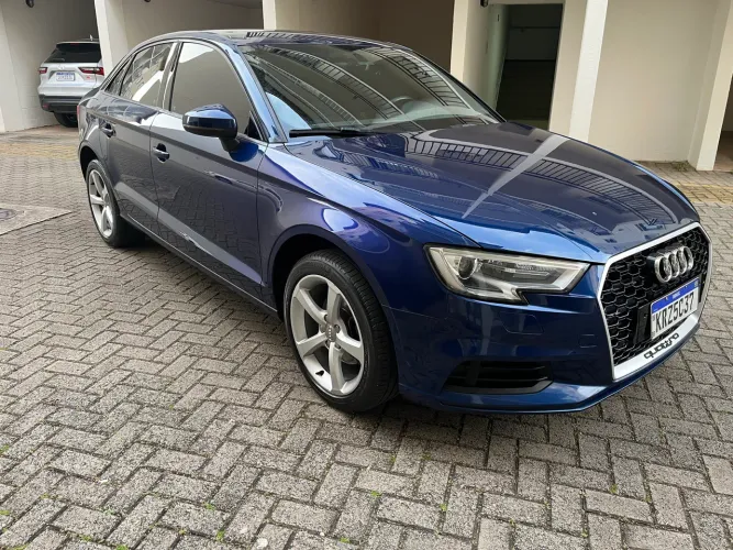 Audi A3 Sedan 1.4 TFSI Flex Tiptronic 4P 2017