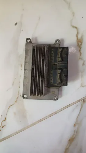 Módulo de injeção do peugeot 2004