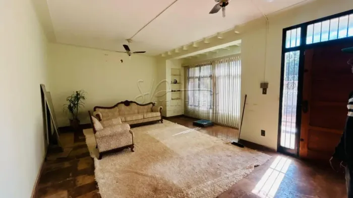 Casa sobrado de 423m² com 04 suítes para locação - Jardim São Luiz
