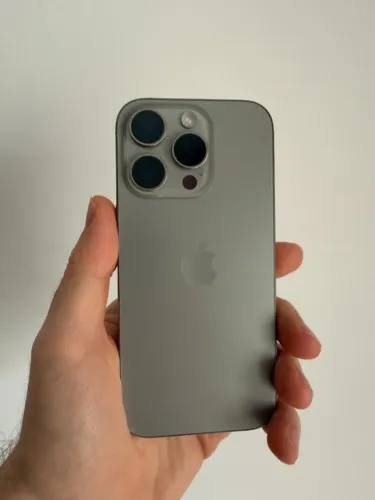 iPhone 16 Pro 256GB Titânio - 93% bateria - Impecável + Extras