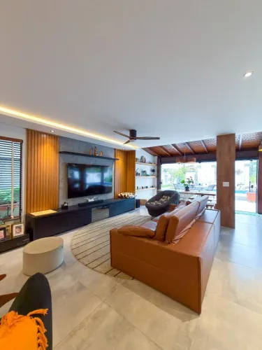 Casa com 4 dorm à venda sendo 2 suites , 300 m² por R$ 3.290.000 Alphaville - Santana de P