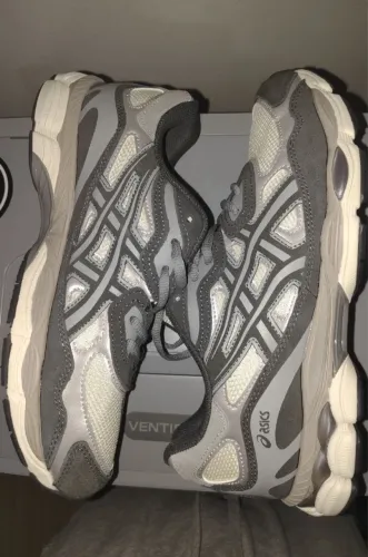Asics nyc gel
