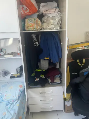 Guarda Roupa com Cama