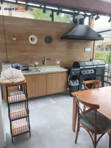 Casa com 4 dormitórios à venda, 280 m² por R$ 2.800.000,00 - Condomínio Pedra Verde - Ubat