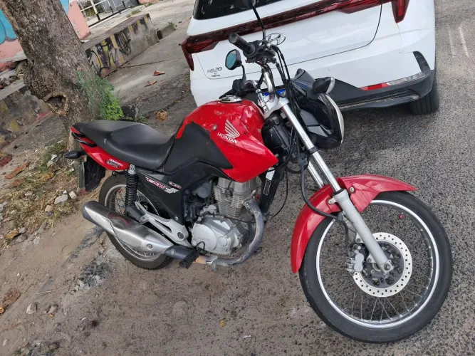 Moto Fan, 150 bem conservada . Única dona