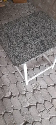 Mesa pedra de granito