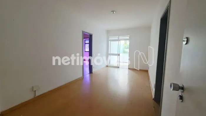 Apartamento para locação no Santo Antônio.