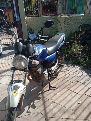 150 Titan a venda