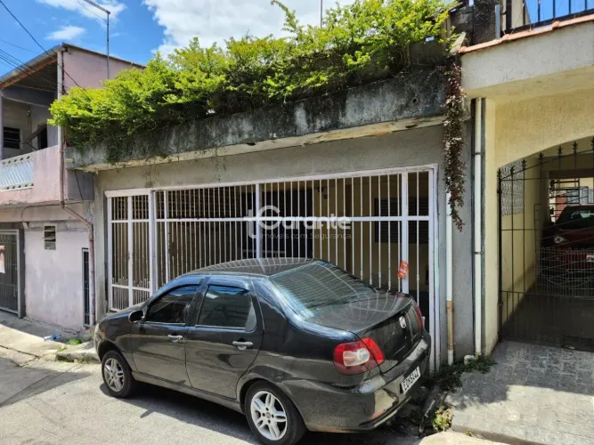 Casa Térrea com 140m² à Venda na Vila Carmosina - Espaço, Conforto e Excelente Localização