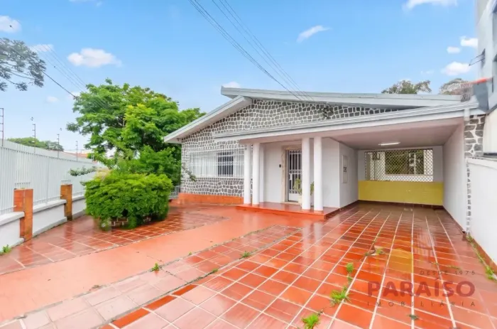 Terreno à venda 1067 m² em Cajuru, Curitiba