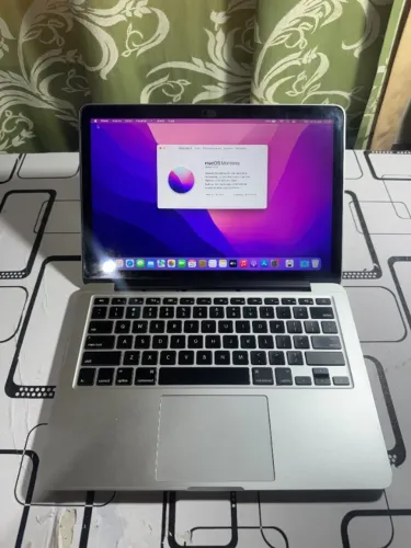 Macbook Pro 2015 13 pol 8GB ram 500GB SSD