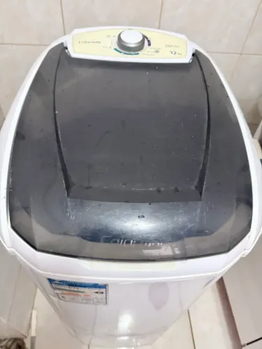 Tanquinho de lavar roupa