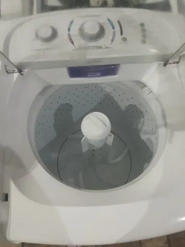 Vendo esta maquina Electrolux 15 kg funcionando perfeitamente faço entrega 