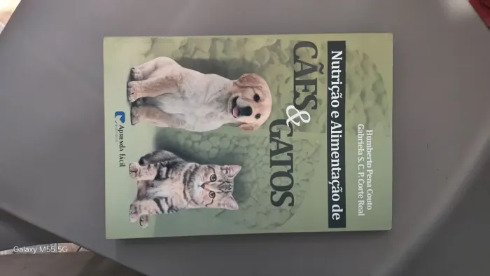 Livro Nutrição e Alimentação de Cães & Gatos