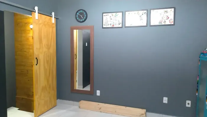 Oportunidade! Sala Comercial com Mezanino e Banheiro em Capim Macio