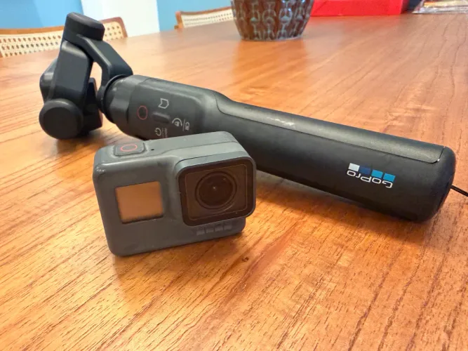 Go pro Beto 5  e kharma grip