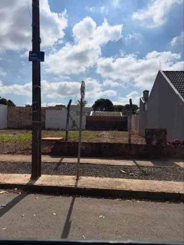 Terreno 318m² Plano | Jardim Santa Rosa | Área Nobre | Poço Artesiano | Maringá-PR