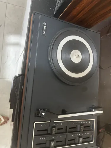 Desapego de vitrola antiga