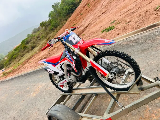 Somente venda CRF 250R ano 2015 moto revisada 