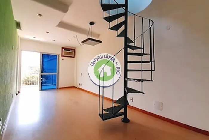Cobertura à venda na Tijuca, Rio de Janeiro-RJ: 3 quartos, 1 sala, 3 banheiros, 1 vaga de