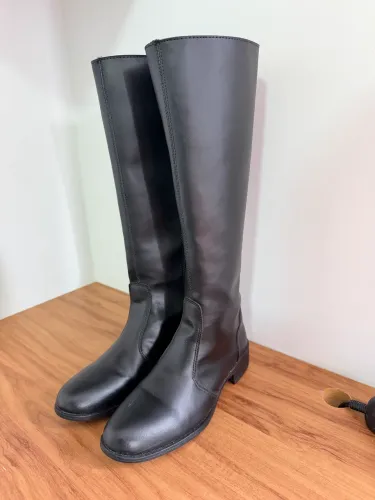 Bota de couro